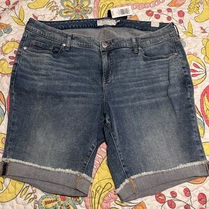 NWT! Torrid Bermuda Jean Shorts